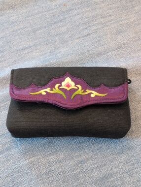Oovoo Hand Embroidery Black Clutch with Purple Embroidered Accent